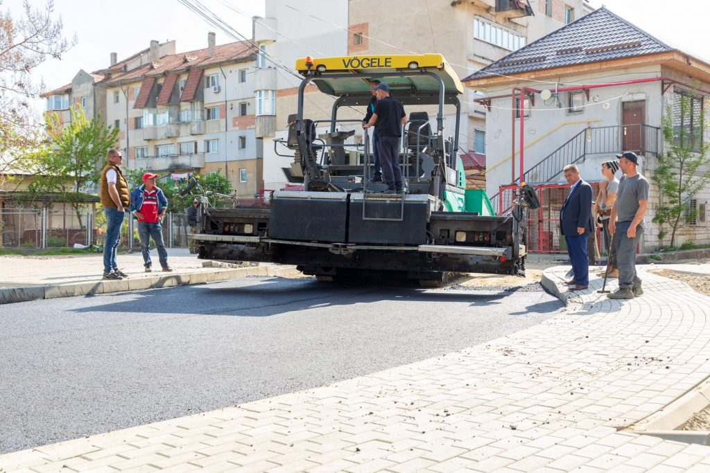 Lucrările de modernizare a străzii Mihai Eminescu au fost finalizate