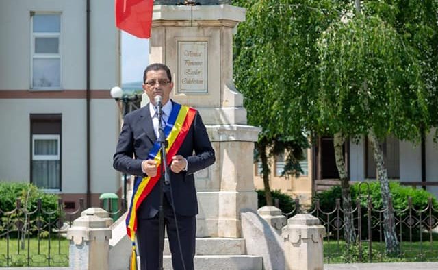 Odobeștenii, chemați să contribuie la strategia de dezvoltare a orașului